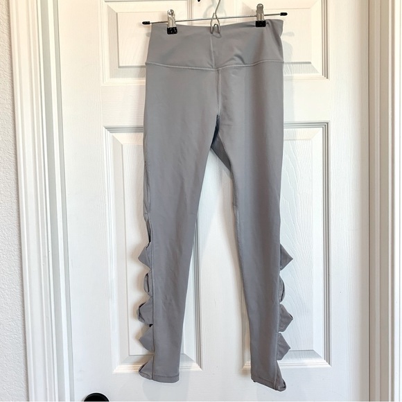 VS Light Grey Knots Knotted Mesh Knockout Sport Leggings - Picture 3 of 9